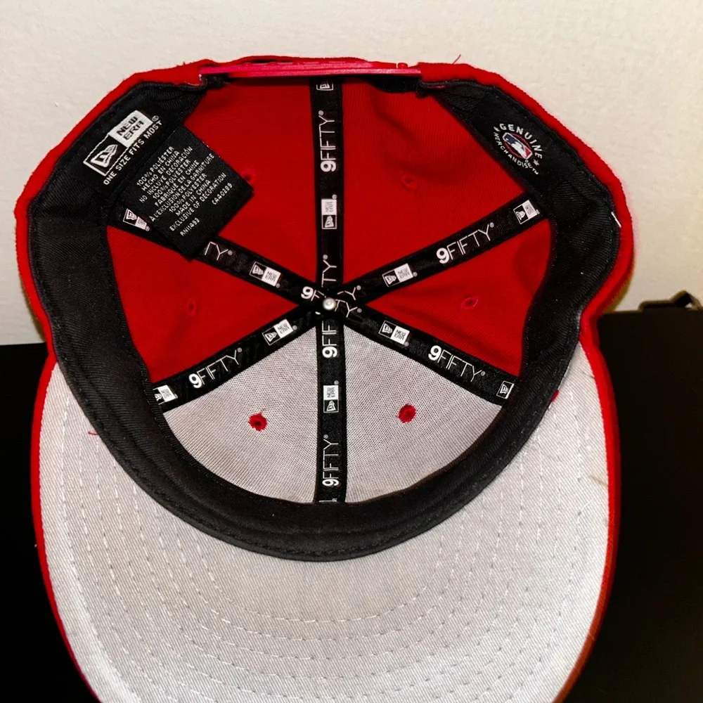 Red MLB New York Yankees Snapback Hat - 9FIFTY Baseball Cap - Picture 6 of 8